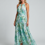 Portia | Abito Maxi a Scollo Halter con Pieghe e Motivo Floreale Sofisticato