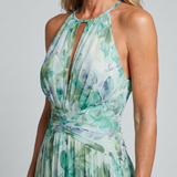 Portia | Abito Maxi a Scollo Halter con Pieghe e Motivo Floreale Sofisticato