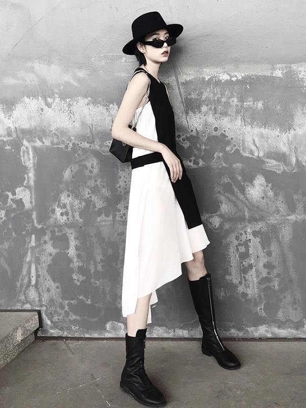 Italian white Cotton Wardrobes o neck asymmetric baggy Dress