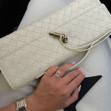 Melanie Clutch con Dettaglio Oro a Nastro