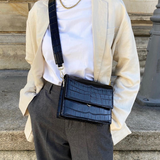 Claudia | Borsa