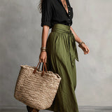 SAGE | Set di Due Pezzi: Top Nero e Gonna Midi Verde Oliva