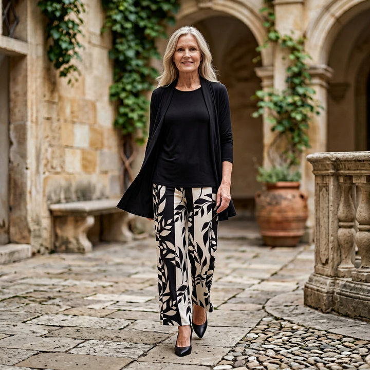 Lauryn | Cardigan top and printed pants set