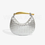 Alessandra – Borsa con Design Intessuto e Manico Dorato