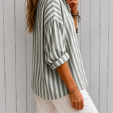 Nora | Blusa a righe morbida con colletto